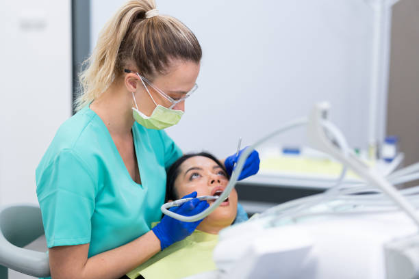 Best Holiday Emergency Dentist in Lus Valley Marinwood, CA